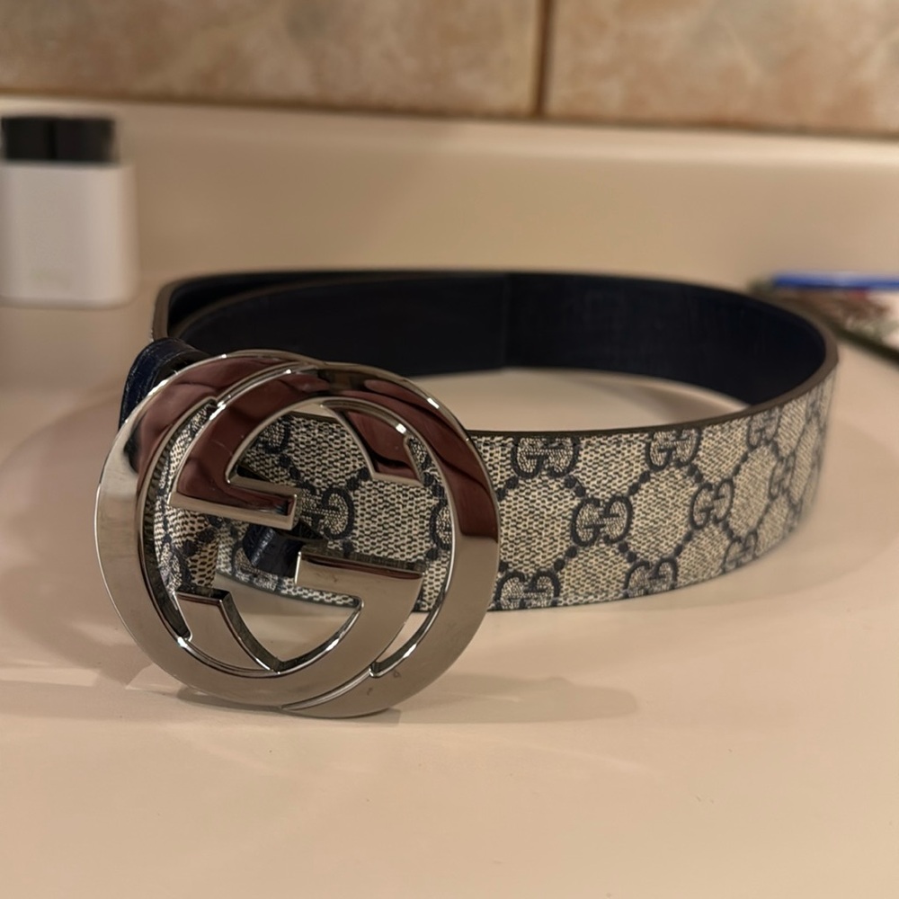 Blue and white interlocking G Gucci belt